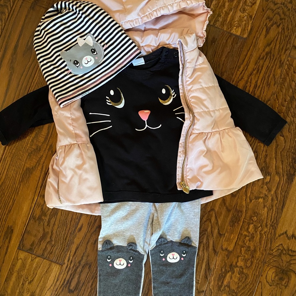 outfit shirt leggings vest hat